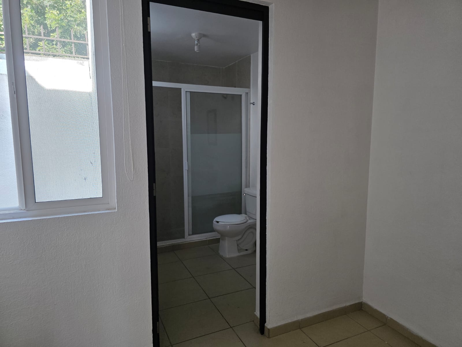 Entrada Baño de Habitación Principal